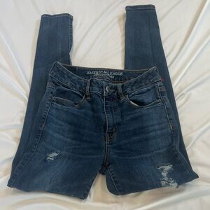 American Eagle Outfitter Super Stretch Distressed/Ripped Jeans Size 4